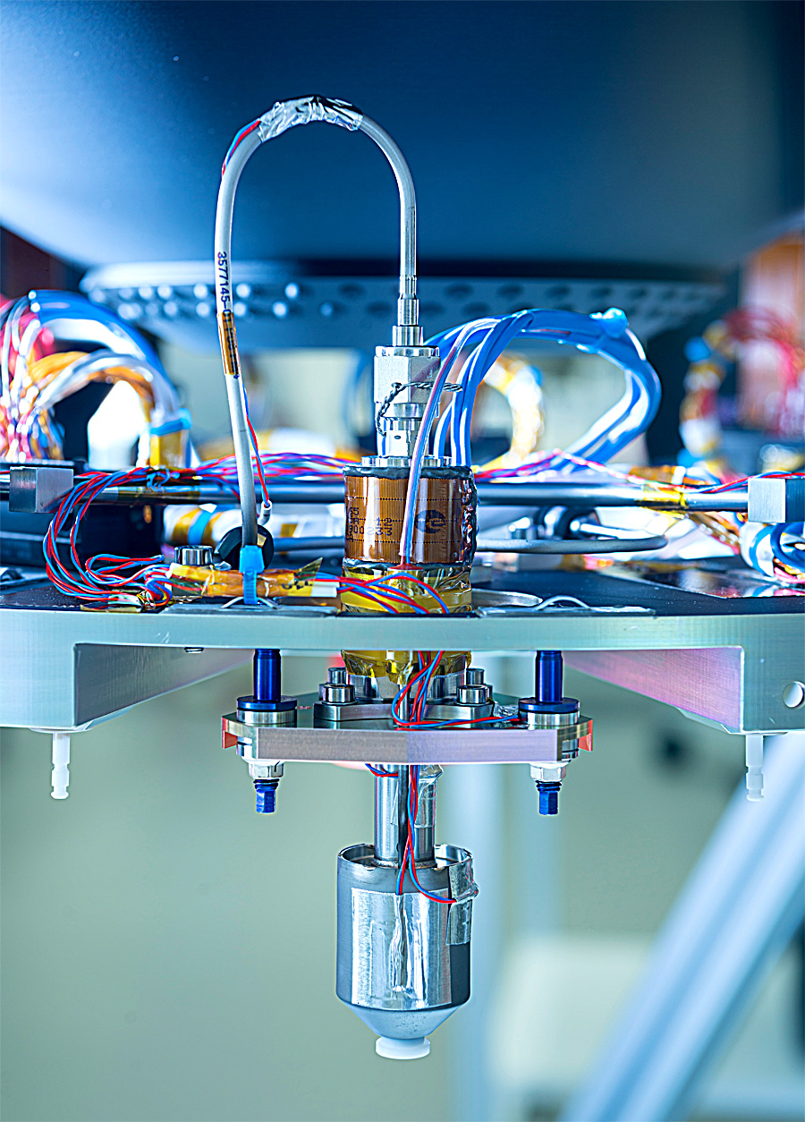 Integrated 1N hydrazine thruster